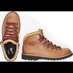 Danner - Mountain Pass Hiking Boots - Rio - Size 7.5 - Women’s